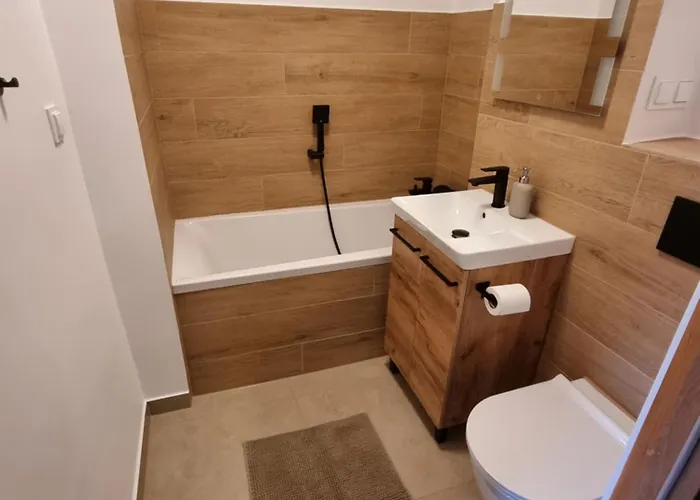 Kawalerka W Centrum Warszawy - 300 Metrów Od Pkin Apartamento Varsóvia